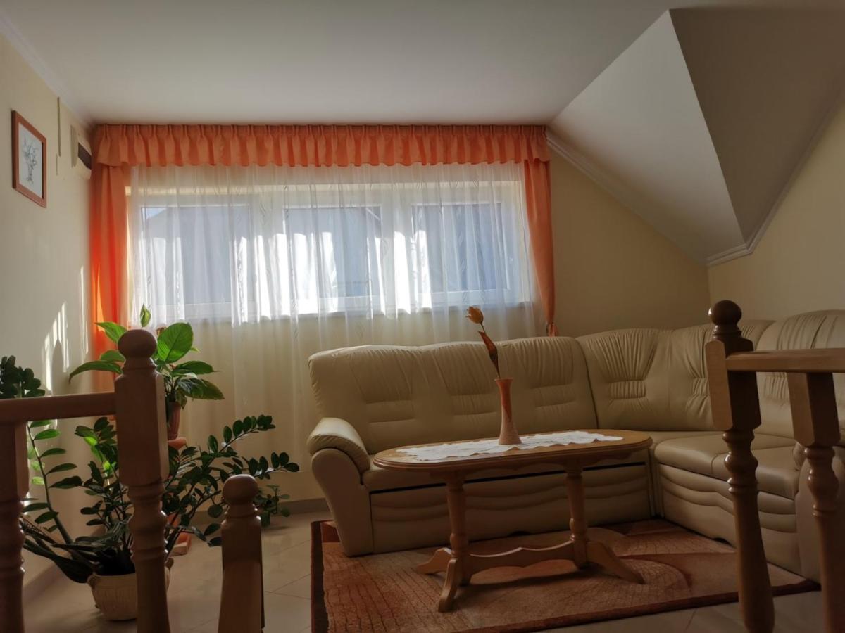 Harmonia Panzio Hotel Sarospatak Bagian luar foto