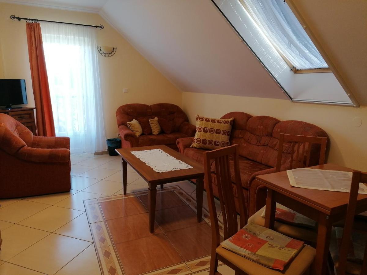 Harmonia Panzio Hotel Sarospatak Bagian luar foto